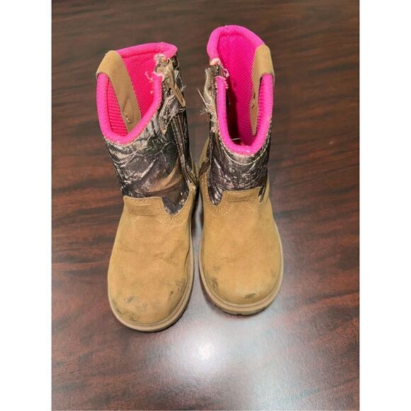 Magellan Outdoors Camouflage Toddler Girls Zip Up Boots Size 9T - Picture 2 of 9